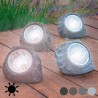 Päikesepatareidega kivi-valgusti